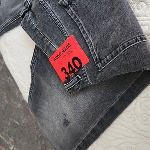 NWT Hugo Boss Mens Cropped Black Jeans Size 32/32